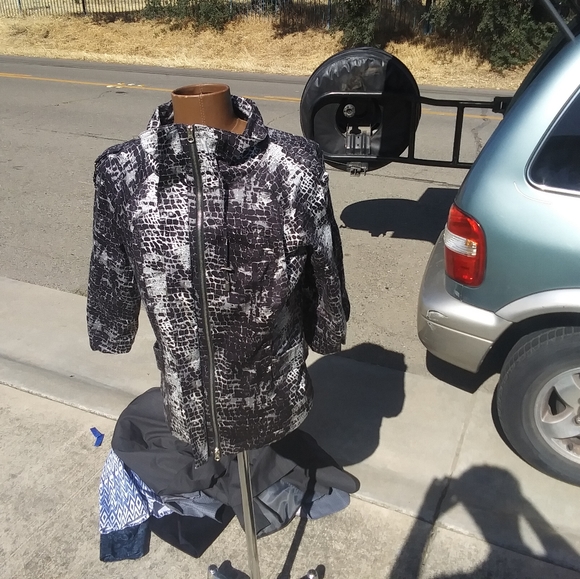 Laura max jacket - Picture 2 of 8